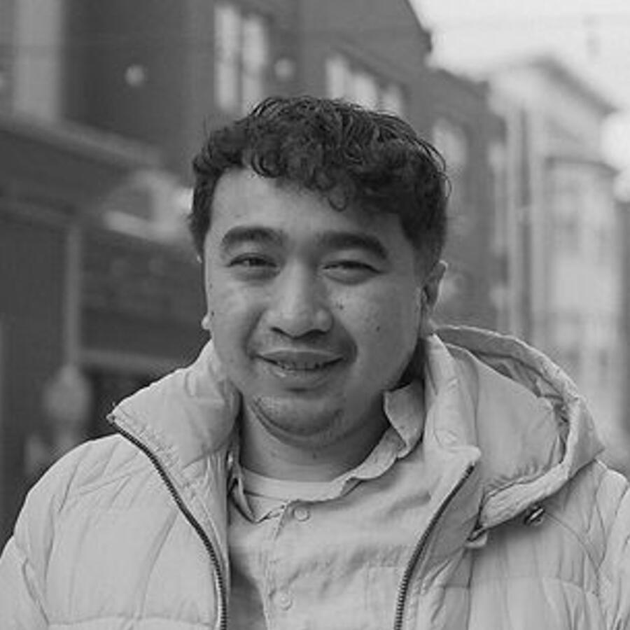 Achim Mendoza headshot